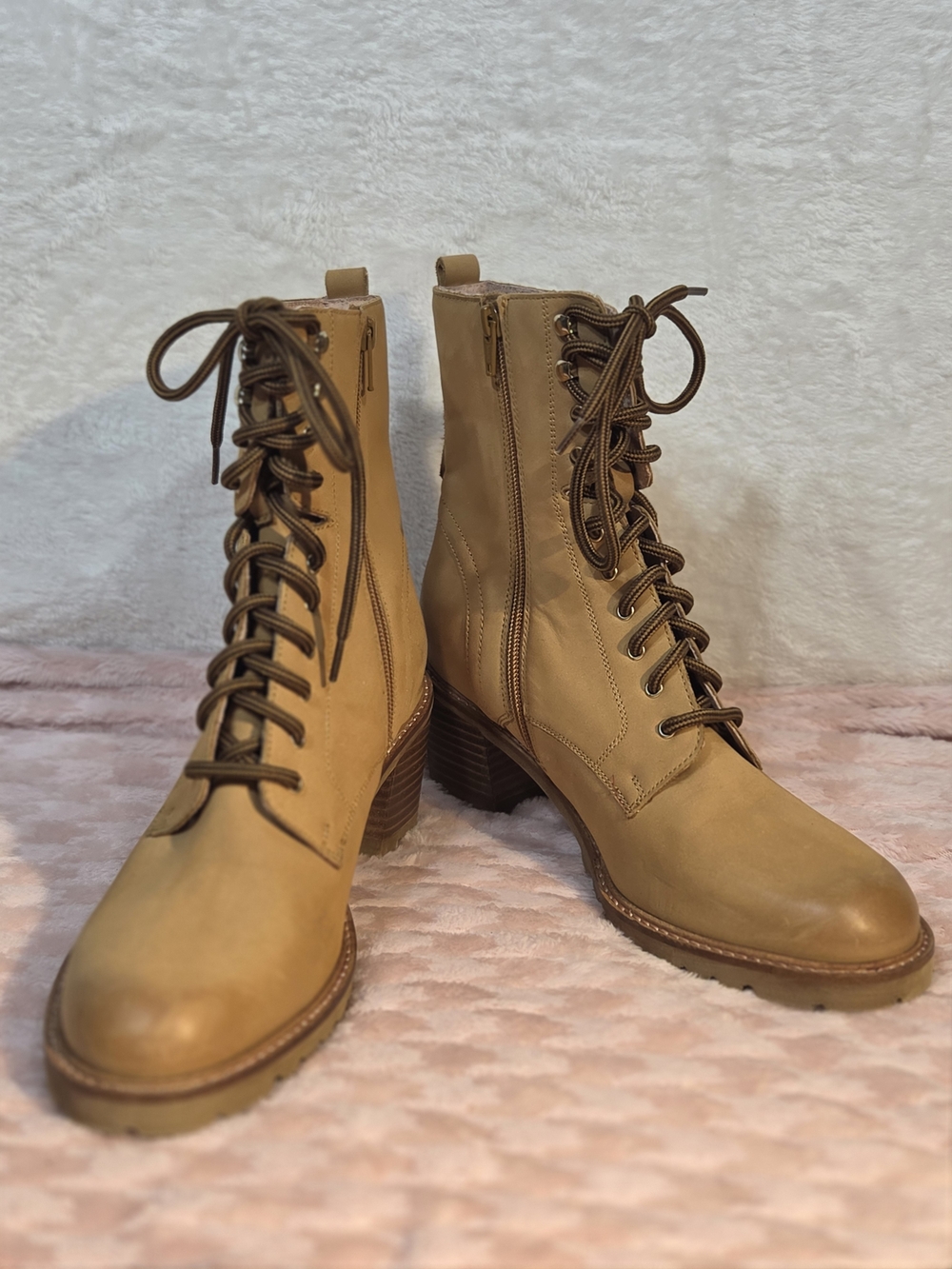 Seychelles Tan Lace-Up Combat Boots for Women - Stylish Ankle Boot